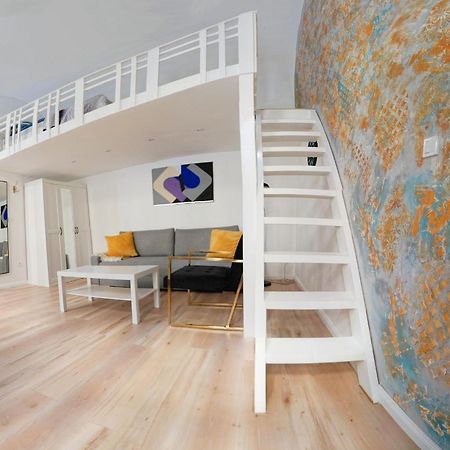 Goldart Design Apartment In The Heart Of Budapeszt Zewnętrze zdjęcie