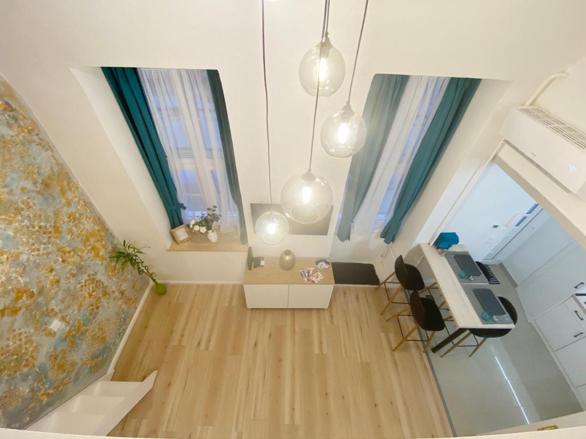 Goldart Design Apartment In The Heart Of Budapeszt Zewnętrze zdjęcie